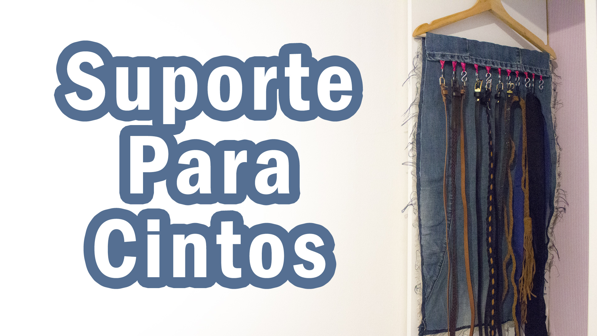 Suporte para cintos feito com jeans usado