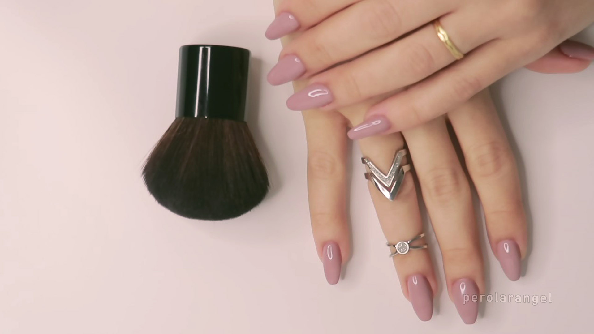 Unhas de gel, acrílico ou esmalte em gel, qual seria a melhor escolha?